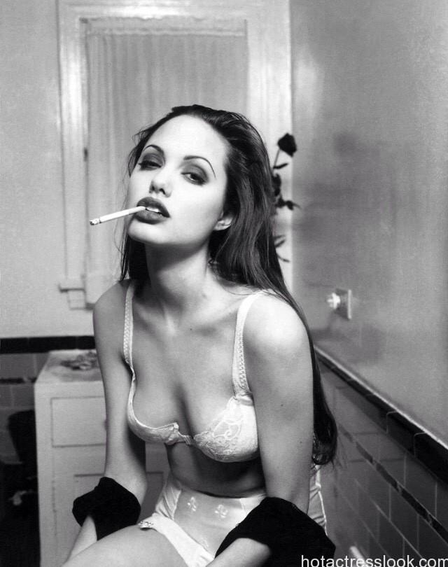 Angelina Jolie hot image