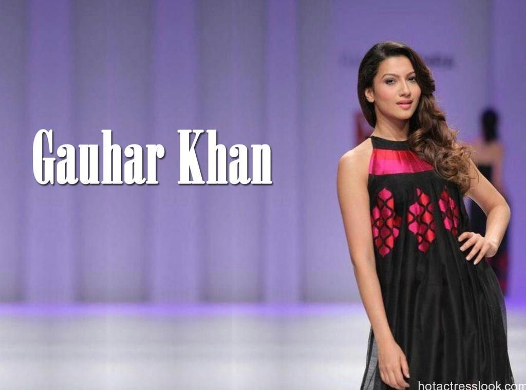 gauhar-khan-in-black-sleeveless hot pics