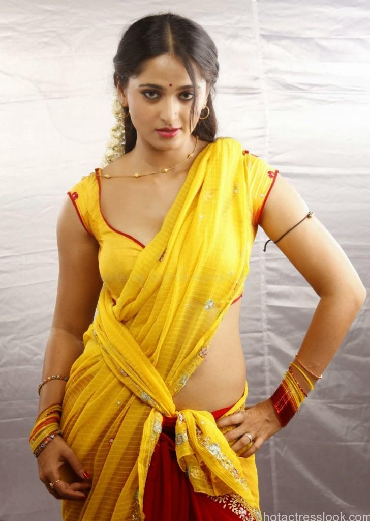 Anushka-Shetty-sexy-images-in-yellow-dress