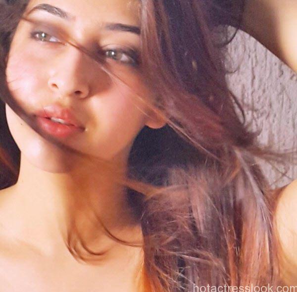 Sonarika bhadoria hot tv actress