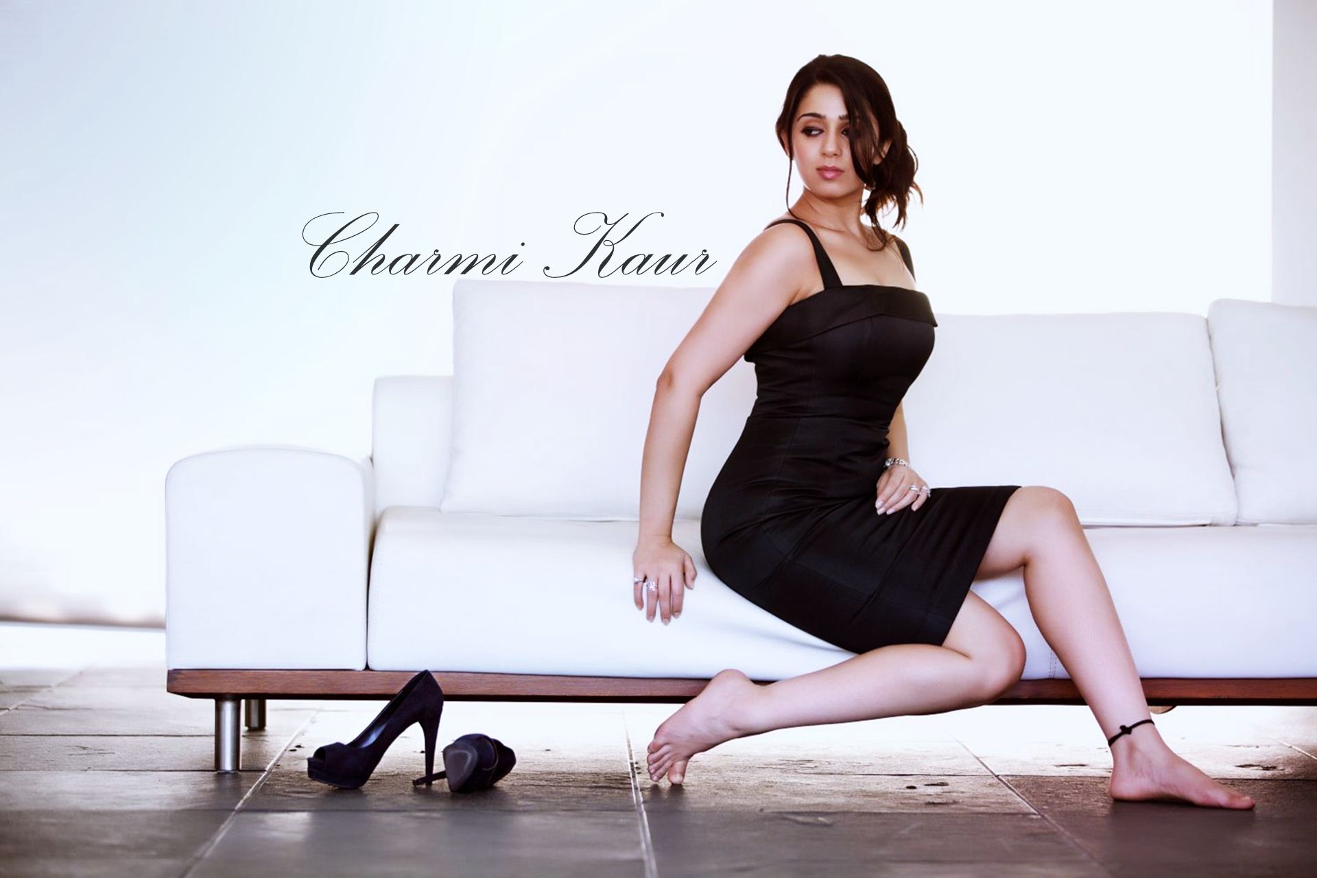 Charmi Kaur sexy pics