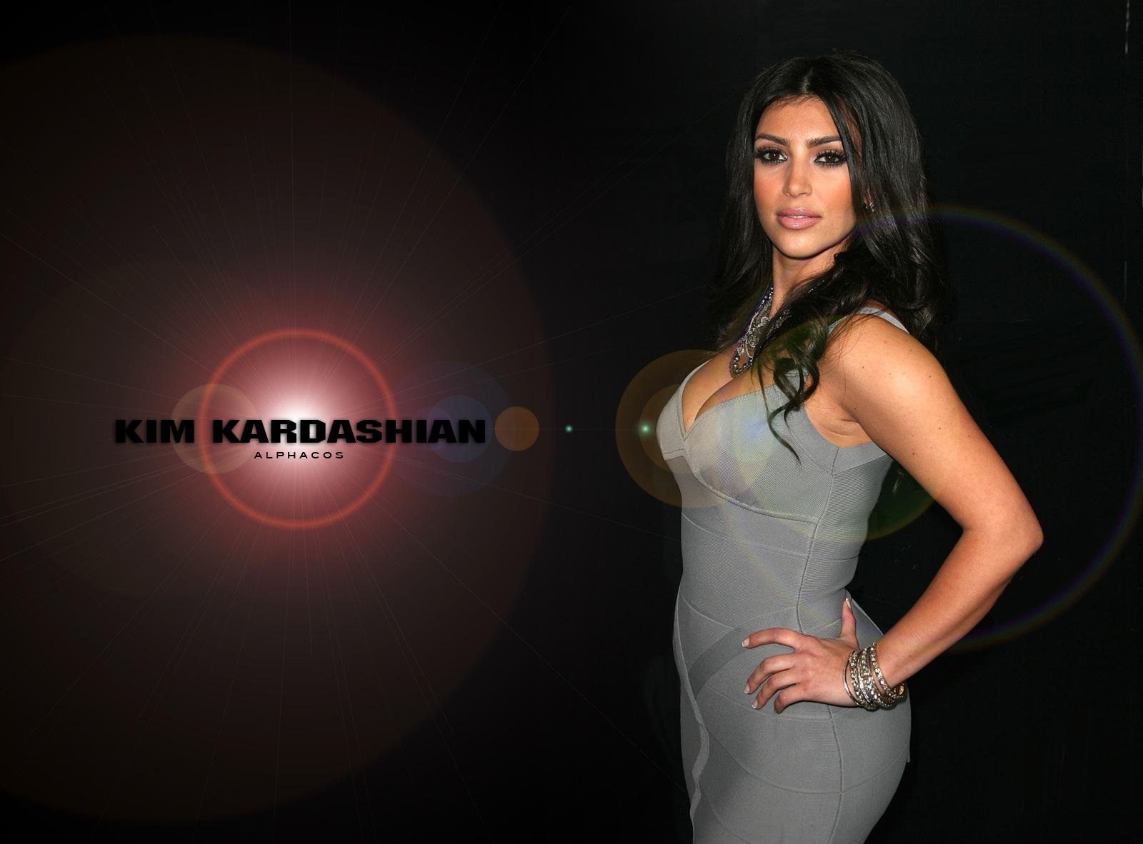 kim-kardashian-hot-and-sexy-pics