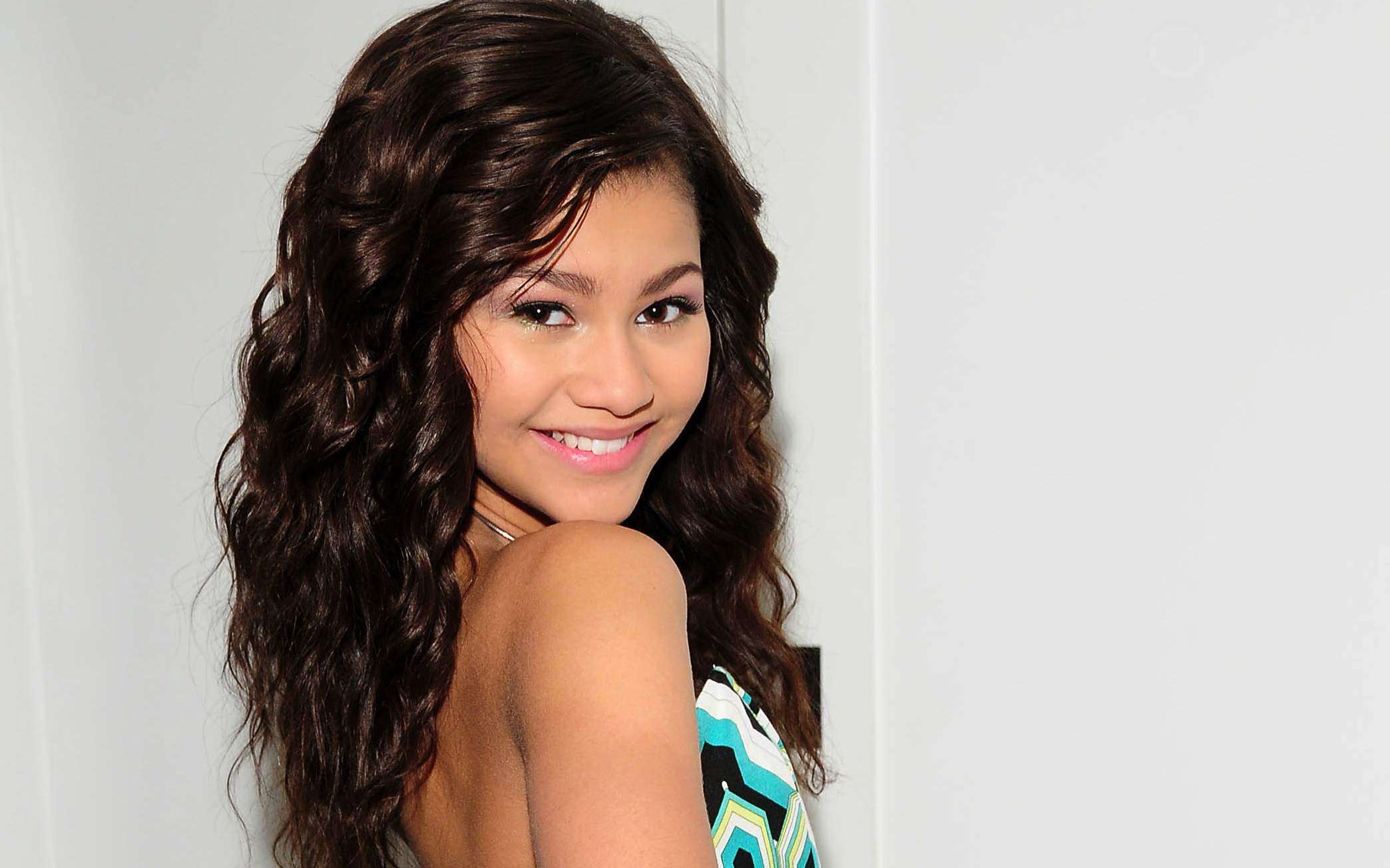 Exclusive-Los Angeles, CA - 12/05/2011 - Zendaya Coleman (Shake It Up!) arrives for an early morning call time. -PICTURED: Zendaya Coleman -PHOTO by: Albert Michael/startraksphoto.com -CS_76504 Startraks Photo New York, NY For licensing please call 212-414-9464 or email sales@startraksphoto.com