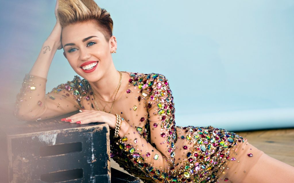 Miley Cyrus hot hd photos Red Lips HD Wallpaper