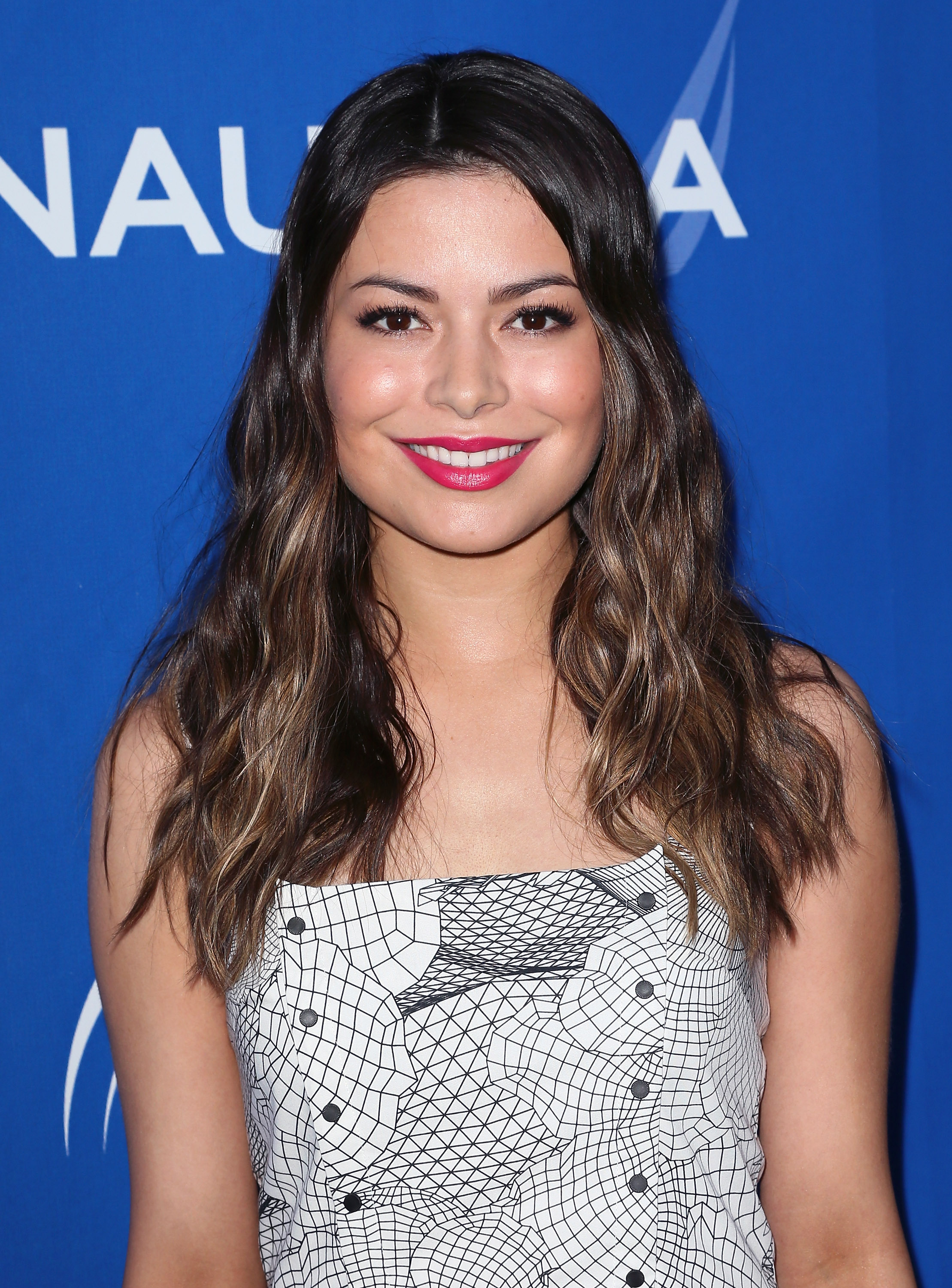 miranda cosgrove actress nautica leaked movies topless near boobs confidential oceana attends lingerie magazine monica kissing clips wallpapers